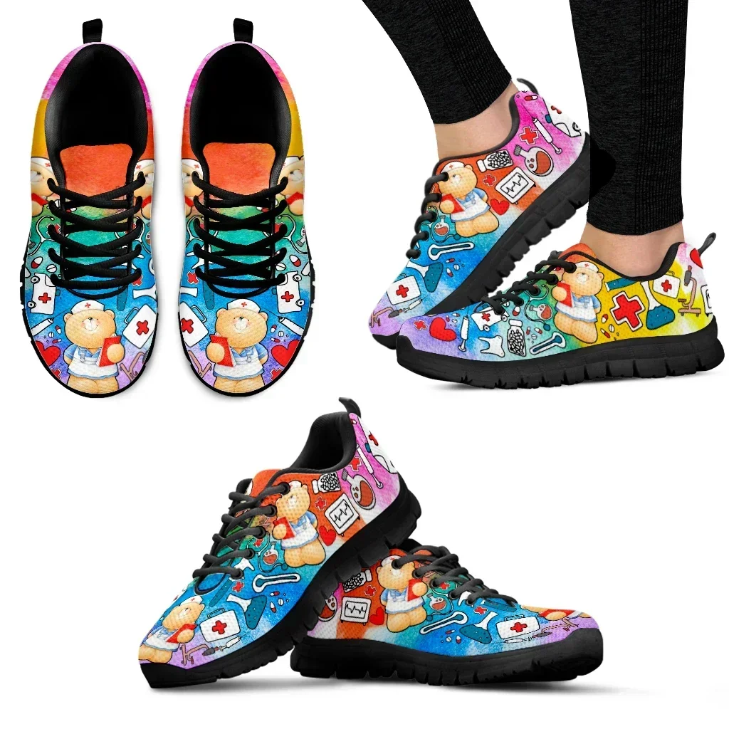 Women'S Shoes Nursing - Niedliche Bären-Krankenschwesterschuhe mit Farbverlauf und Sternen,