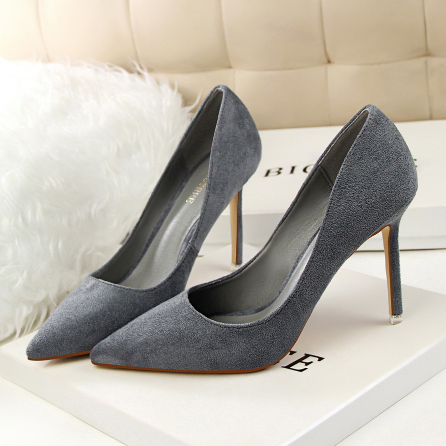 Elegante Klassische Wildleder  – Court Heel Pointed Bewertung und Preis