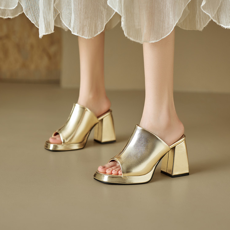 Im Sommer 2026 sind die neuen  – Square Toe Mule Bewertung und Preis