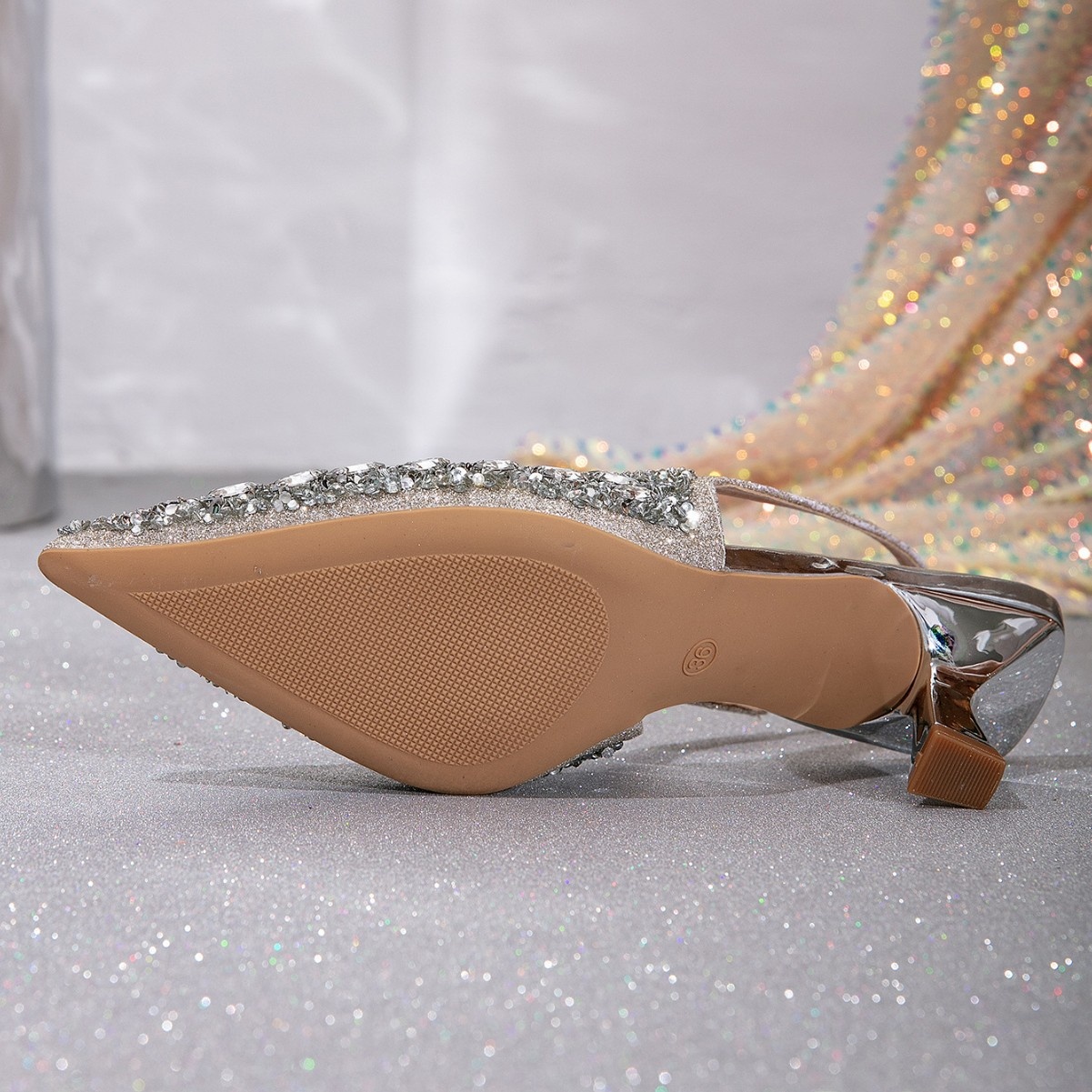 Modische spitze High-Heel-Sand – Court Heel Pointed Bewertung und Preis