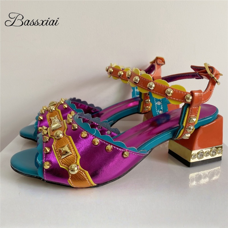 Luxury Rivet T-Strap Sandals W – Square Toe Mule Bewertung und Preis